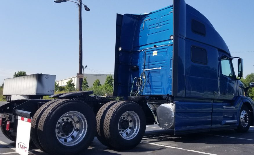 2017 Volvo VNL Sleeper