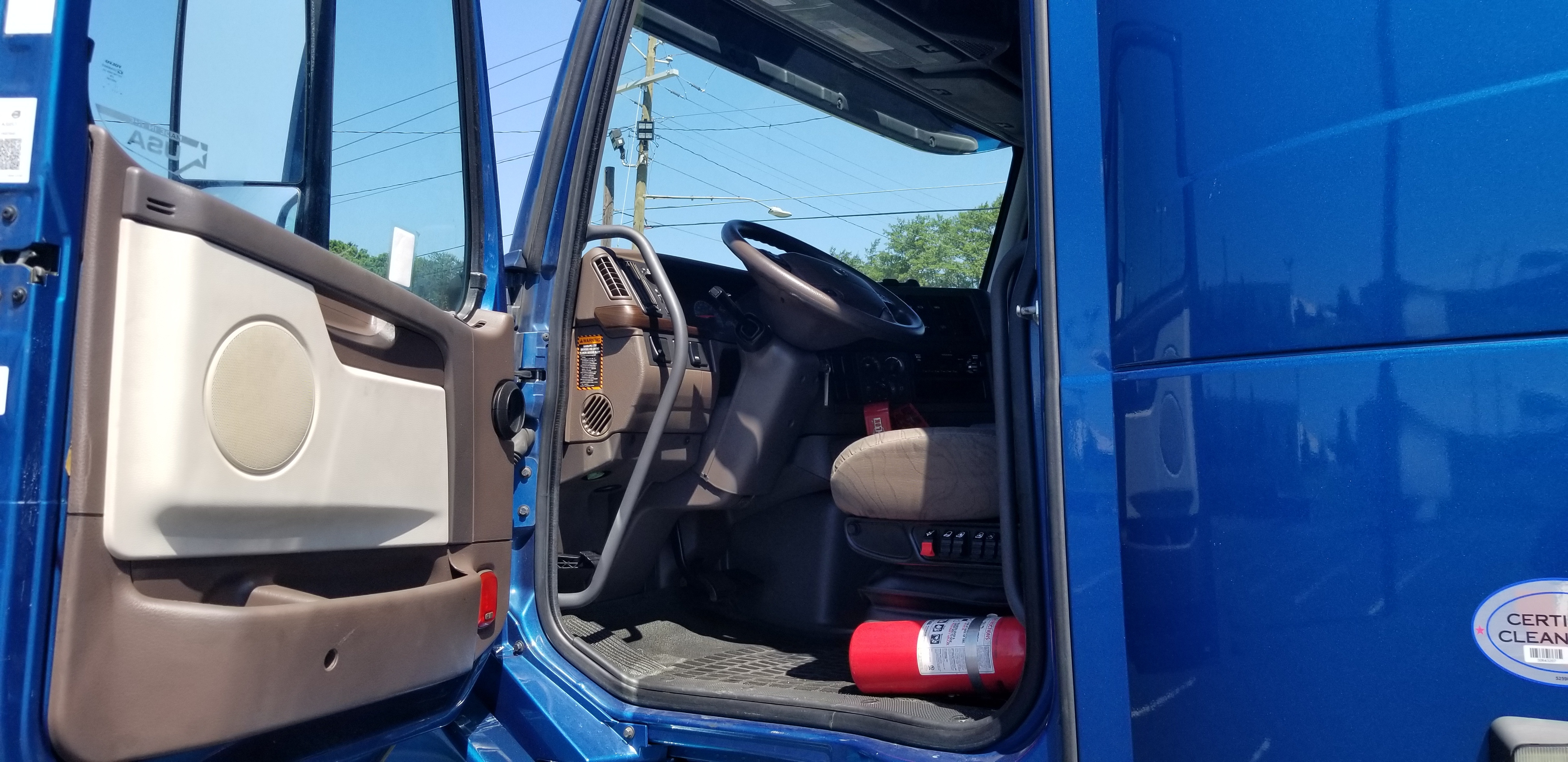 2017 Volvo VNL Sleeper