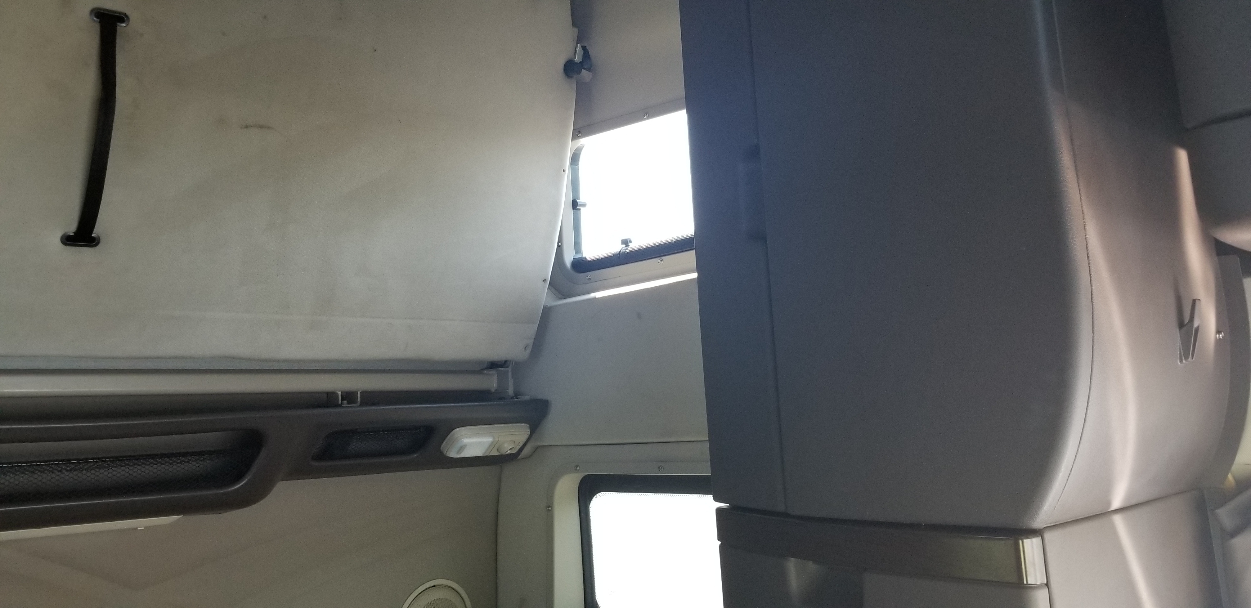 2017 Volvo VNL Sleeper