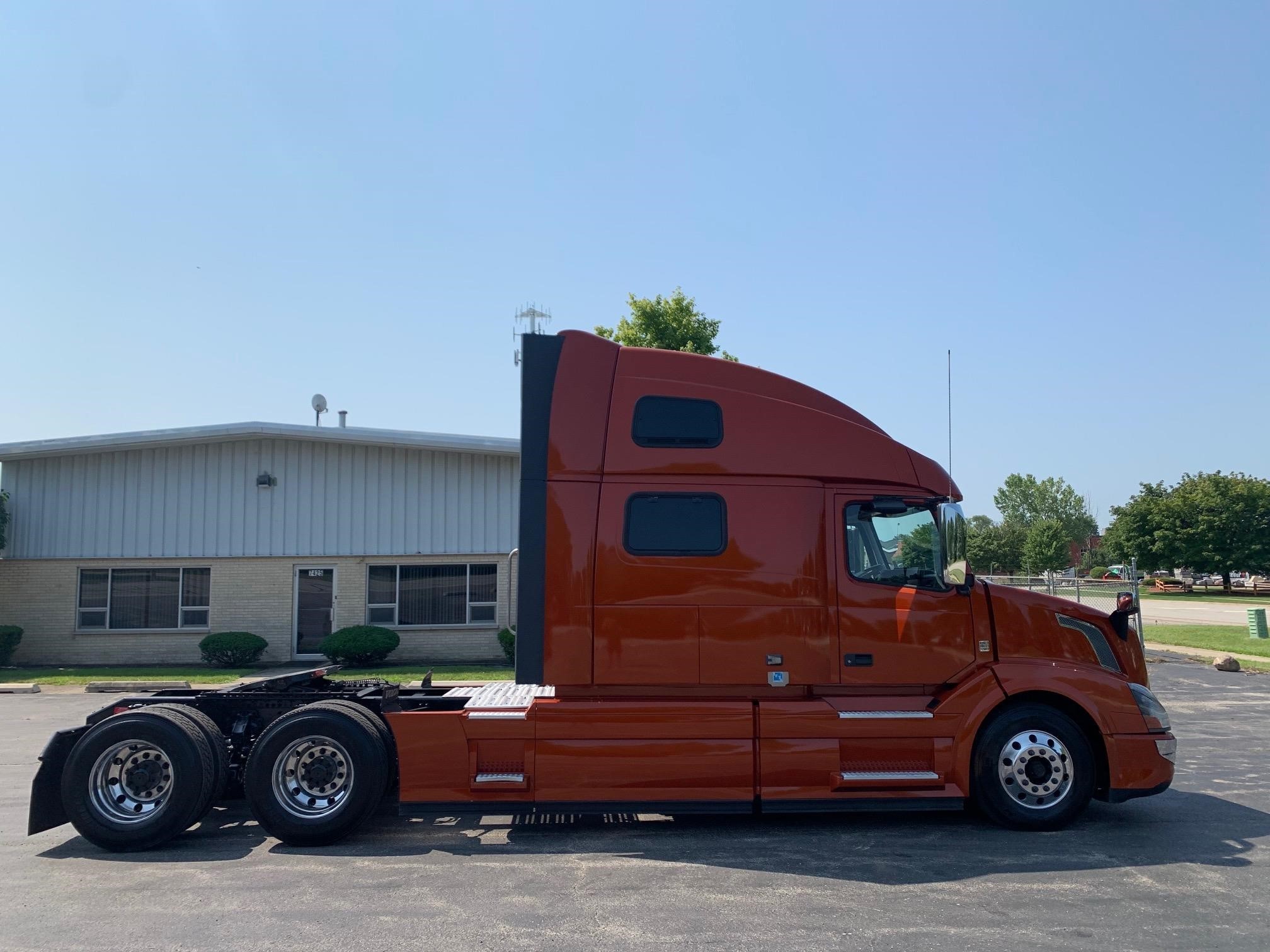 2018 Volvo VNL64T780