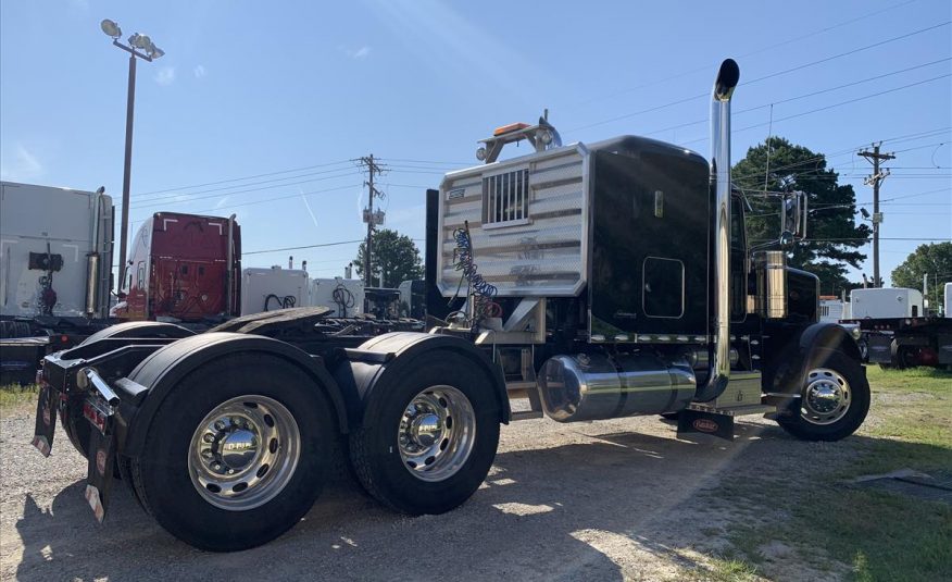 2014 Peterbilt 388 Glider