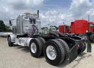 2014 Peterbilt 388 Daycab