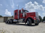 2016 Kenworth W900L Sleeper