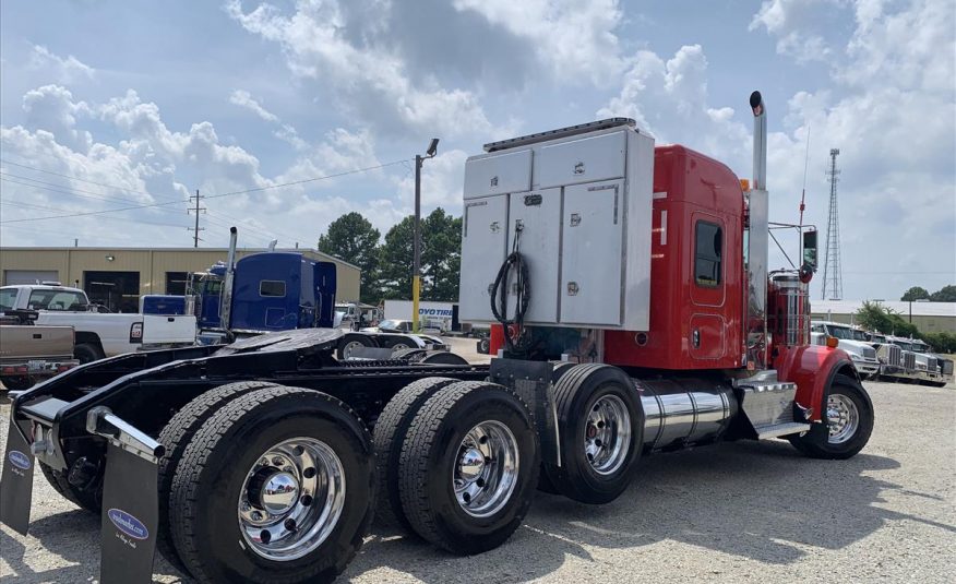 2016 Kenworth W900L Sleeper