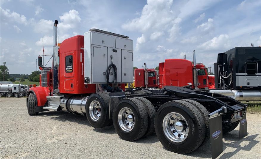 2016 Kenworth W900L Sleeper