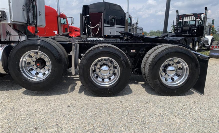 2016 Kenworth W900L Sleeper